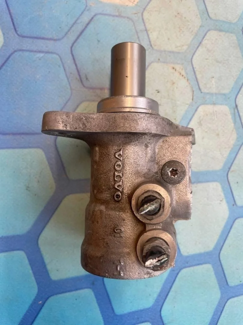 Главный тормозной цилиндр Volvo S40 2004-2012