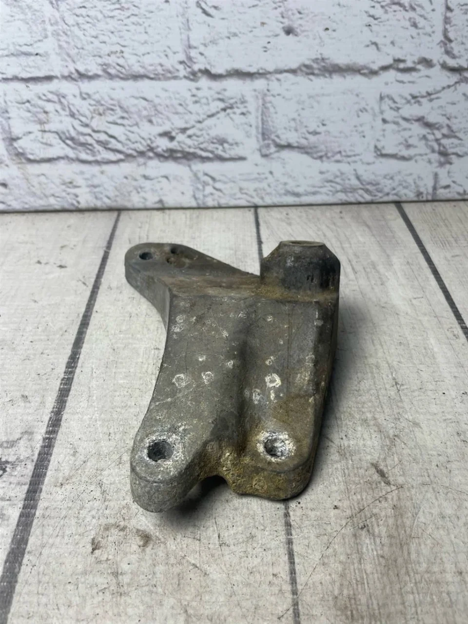 Кронштейн кпп Volvo S40 2004-2012