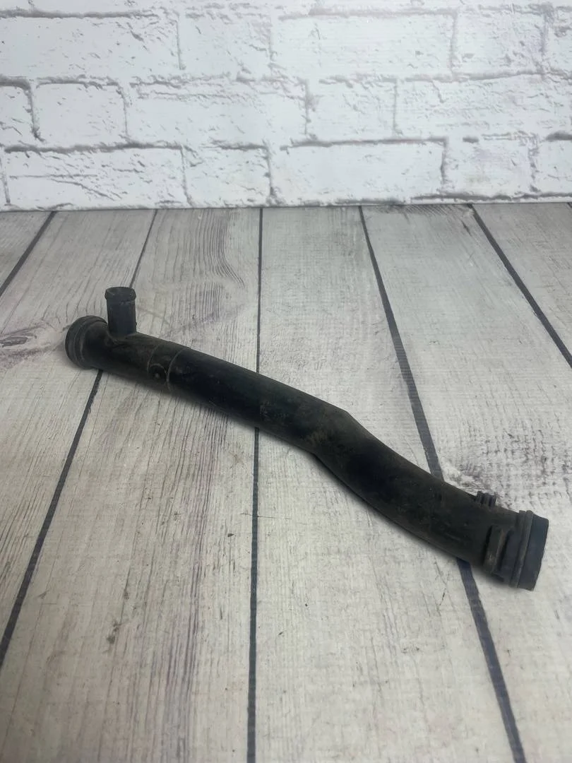 Патрубок Skoda Fabia 2 2007-2015