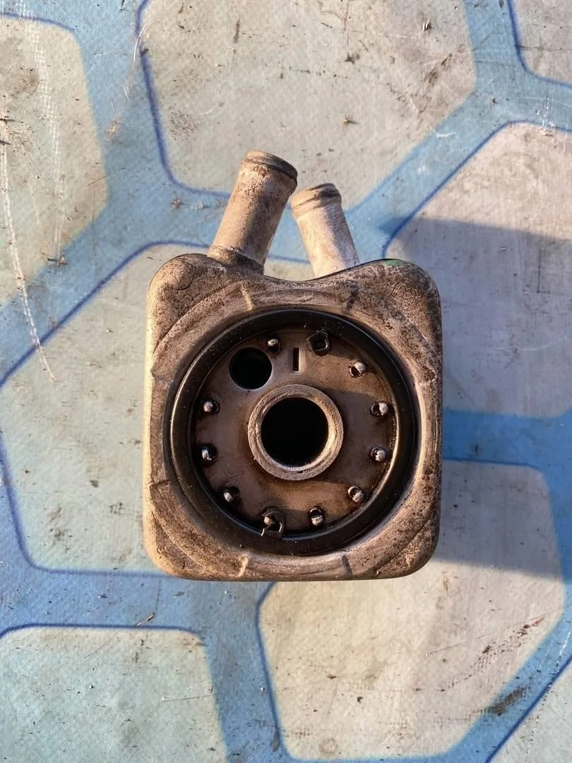 Радиатор масляный Skoda Octavia 2004-2013 A5