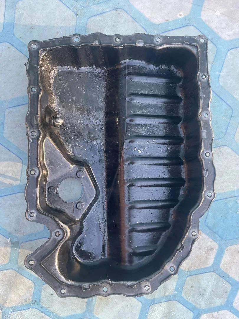 Поддон масляный двигателя Skoda Octavia 2004-2013 A5