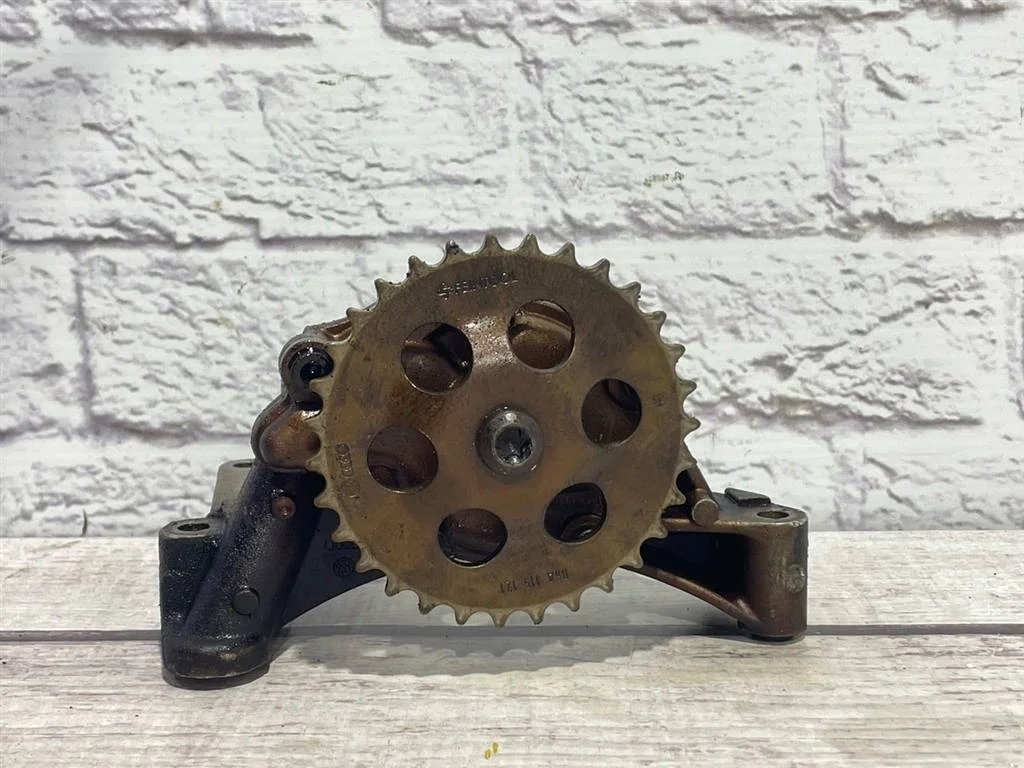 Масляный насос Skoda Octavia 2004-2013 A5