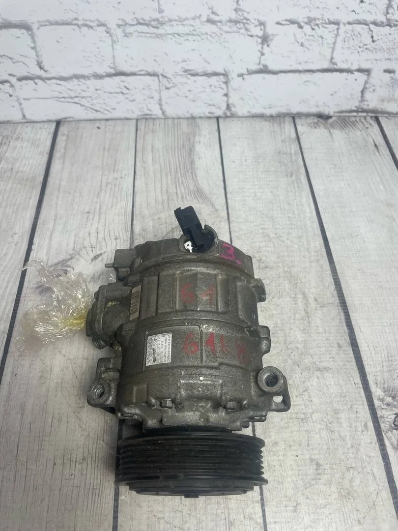 Компрессор кондиционера сломан Skoda Octavia 2004-2013 A5