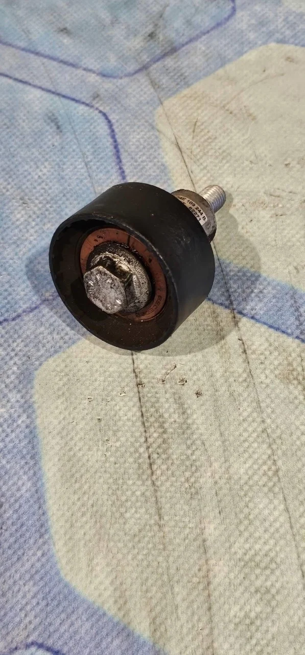 Ролик обводной Skoda Octavia 2013-2021 A7