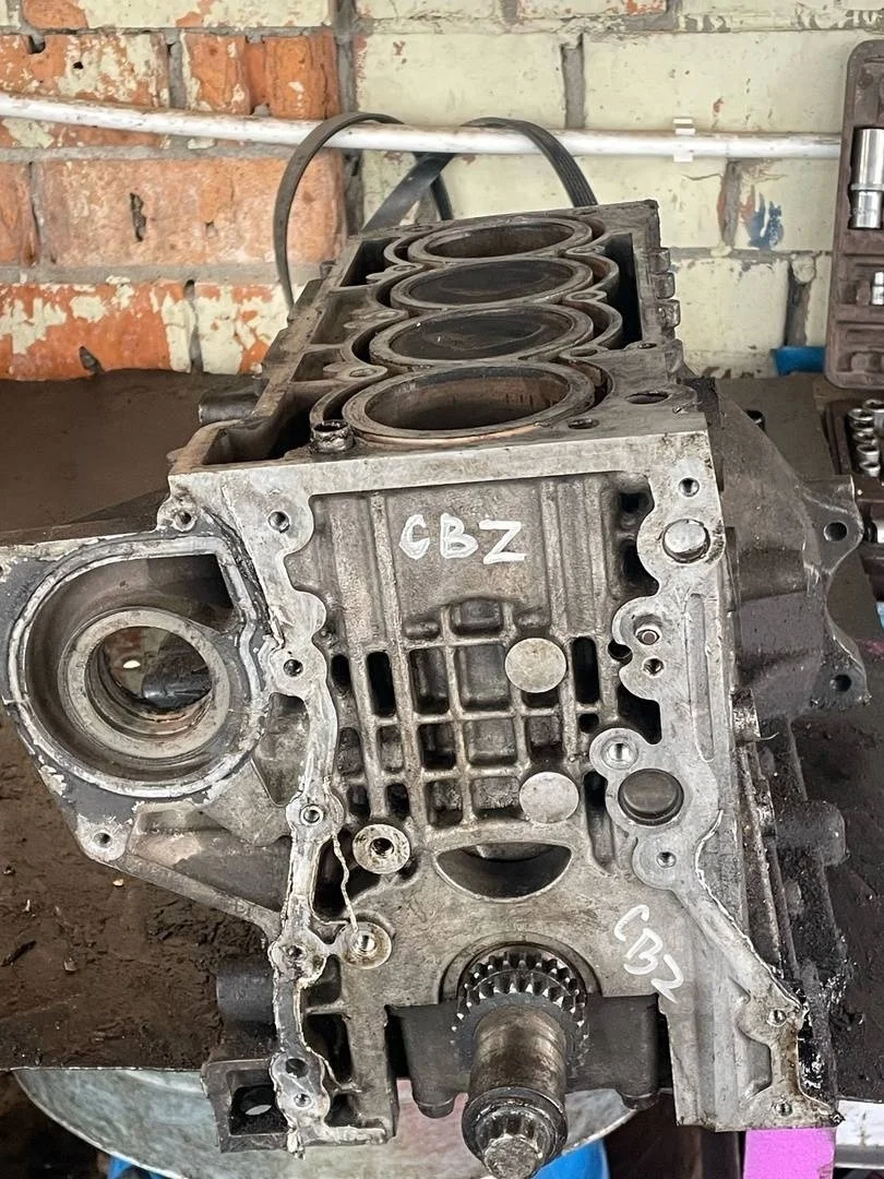 Блок цилиндров двигателя сборе Skoda Yeti 2014-..