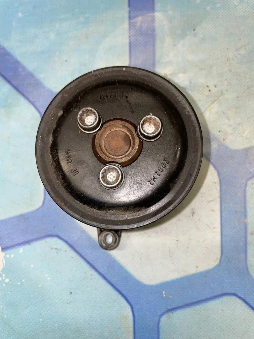 Помпа Skoda Yeti 2014-н.в.