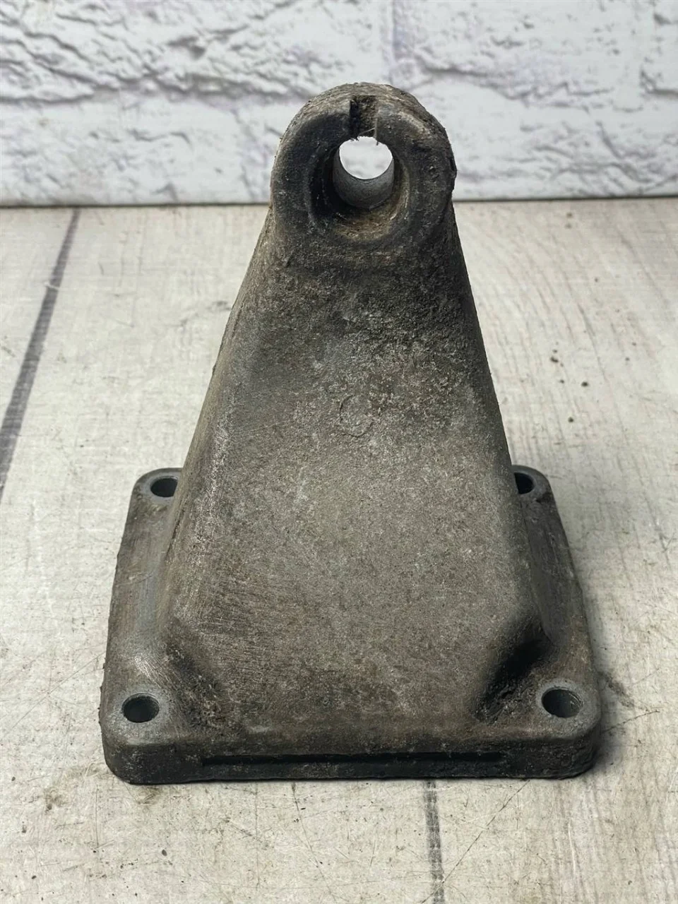 Кронштейн двигателя Ssang-Yong Actyon 2005-2012