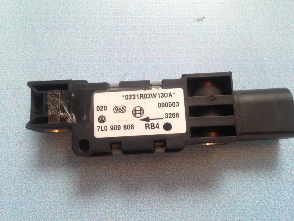 Датчик air bag VW Touareg 1 2002-2007