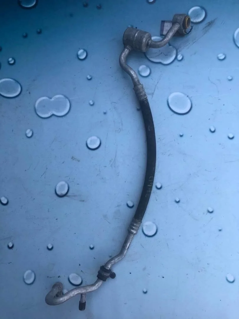 Трубка кондиционера VW Touareg 1 2002-2007