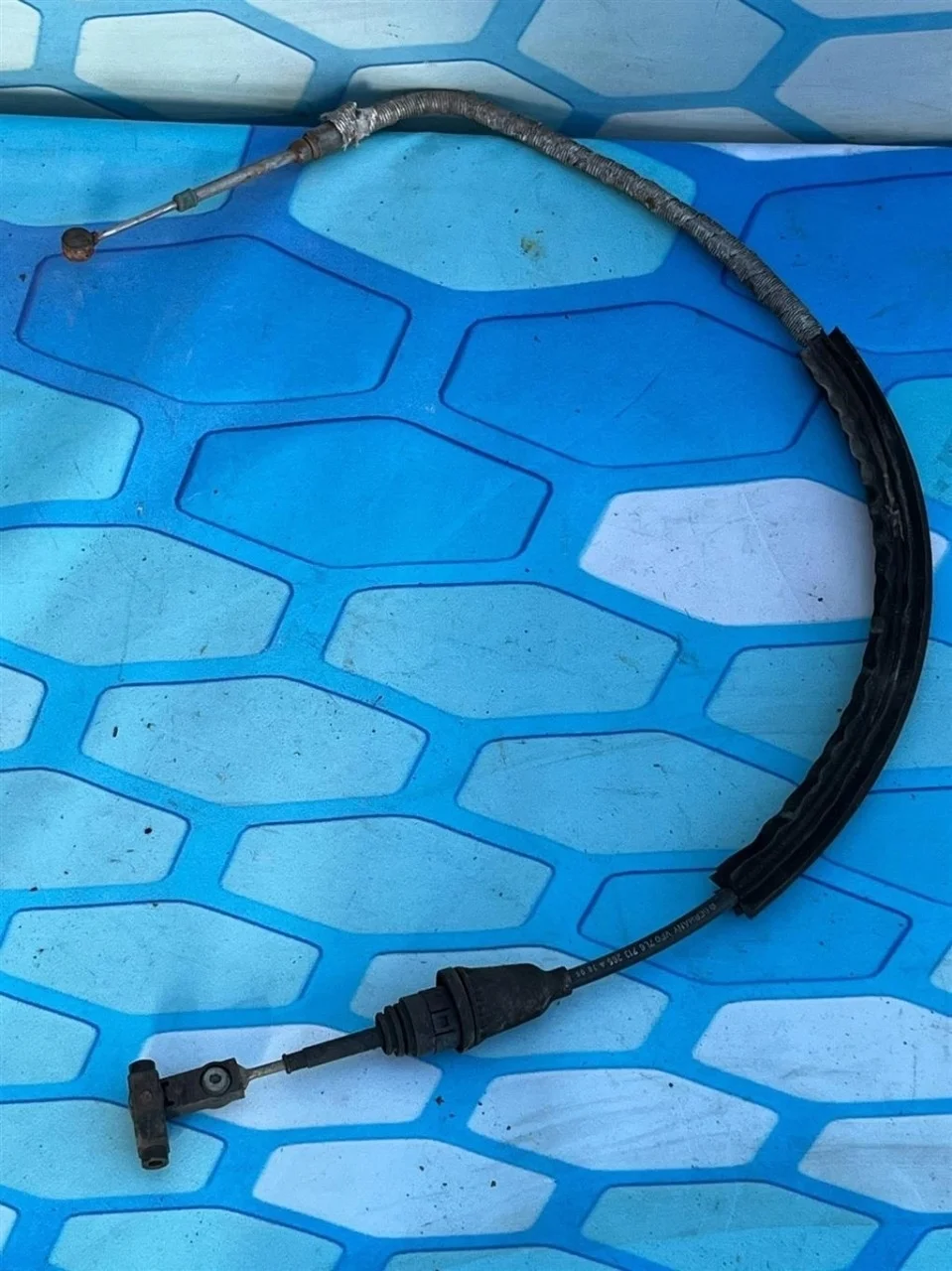 Трос кпп VW Touareg 1 2002-2007