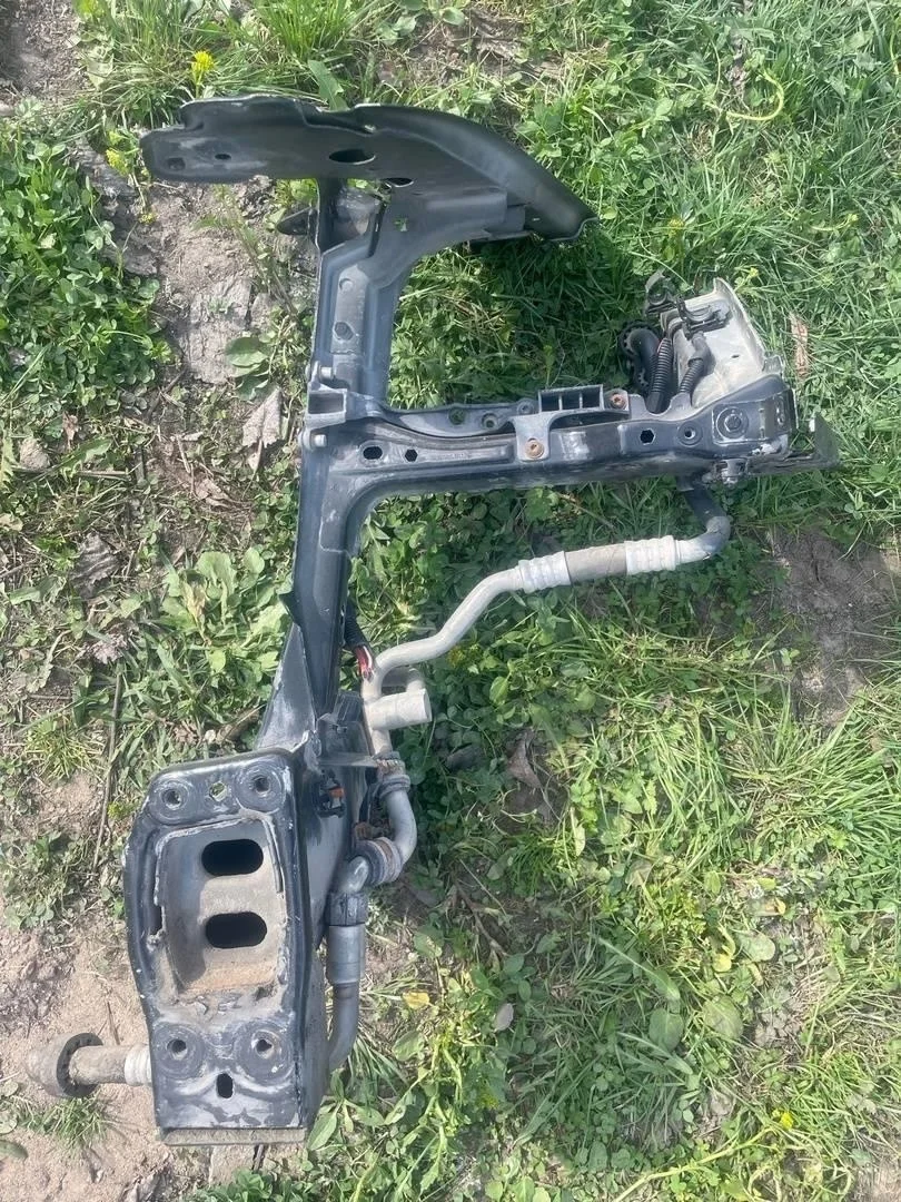 Лонжерон левый короткий до стакана VW Touareg 1 2007-2010