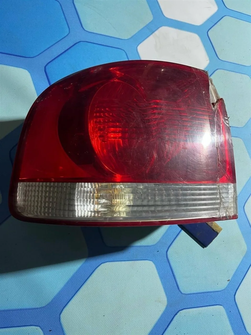 Фонарь задний левый VW Touareg 1 2007-2010