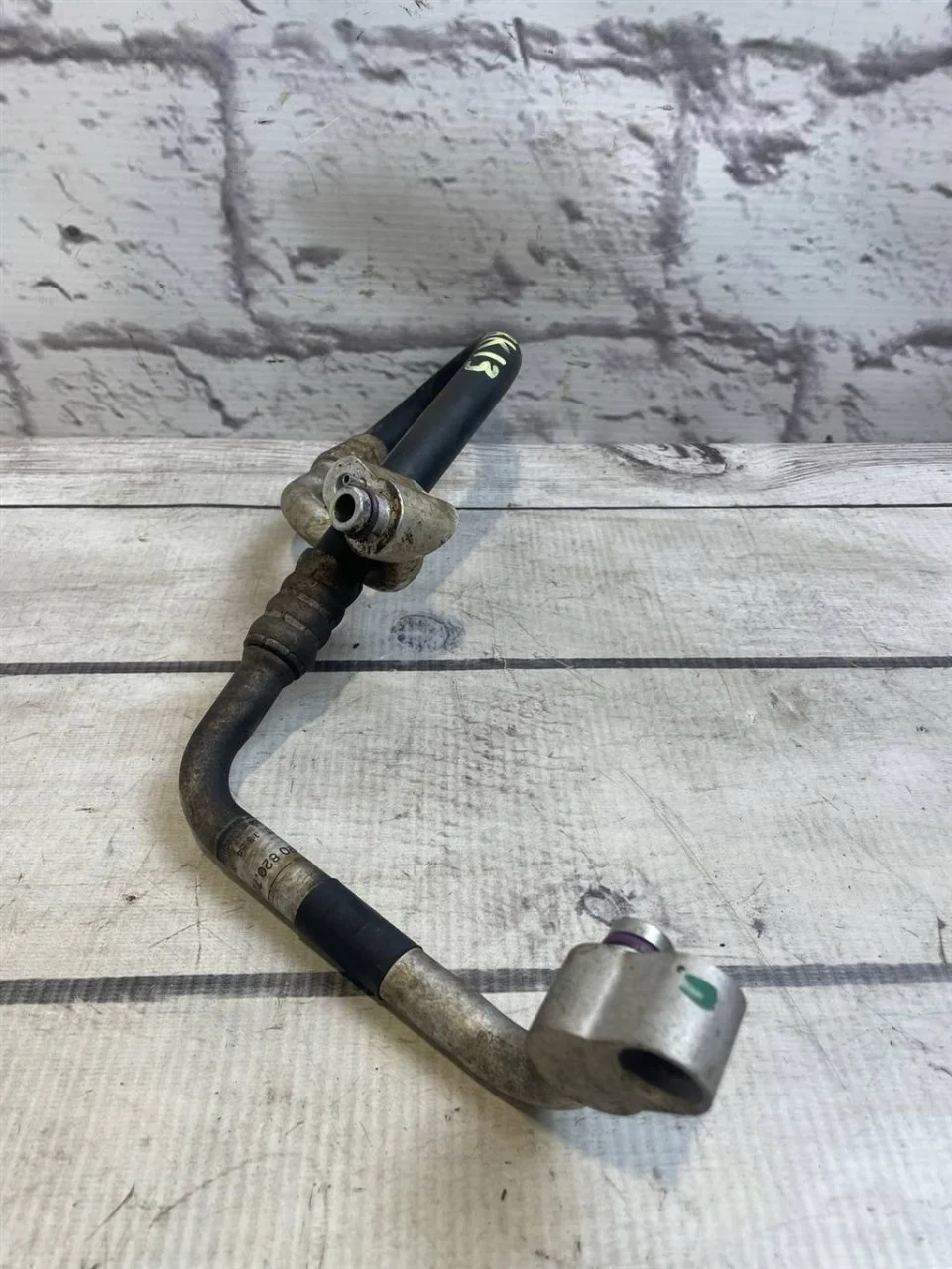 Трубка кондиционера VW Touareg 2 2014-2018