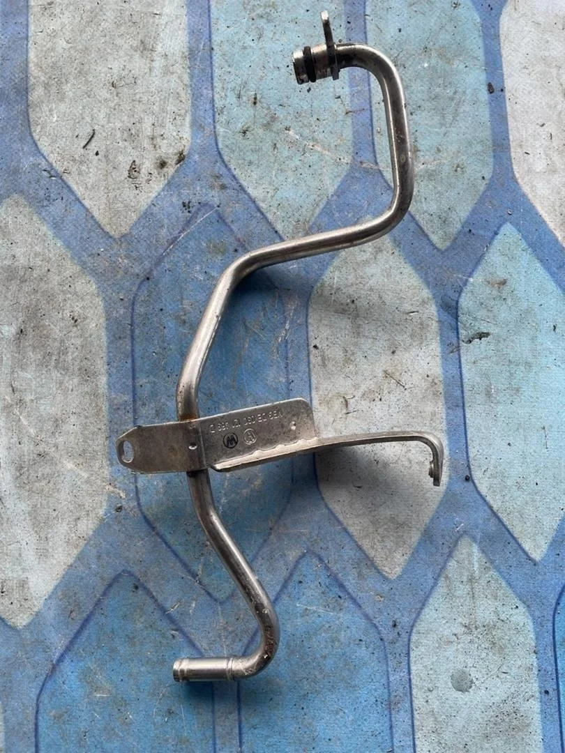 Трубка турбины VW Touran 2 2010-2016