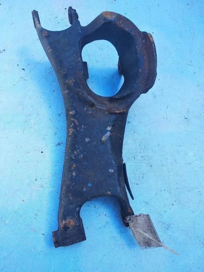 Рычаг левый задний нижний Volvo XC90 2002-2015