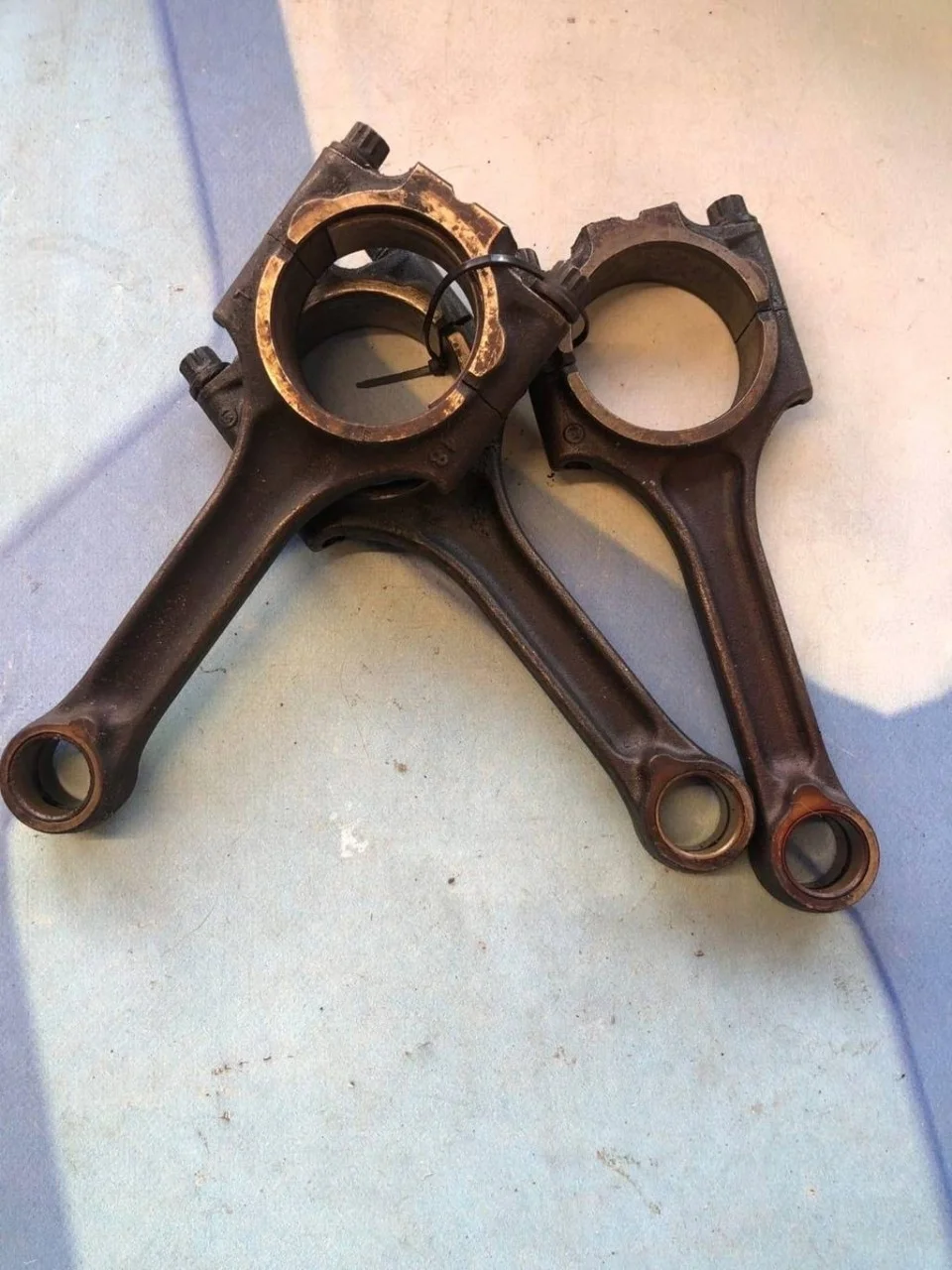 Шатун Volvo XC90 2002-2015