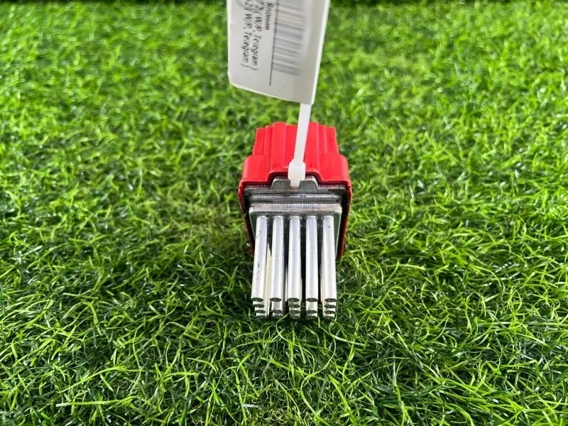 Резистор печки Volkswagen Golf 2002 1J0907521 1J AUM 1.8T