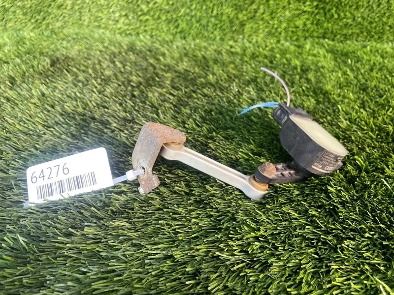 Датчик дорожного просвета Audi A8 2007 4E0907503C D3 BVJ 4.2, задний