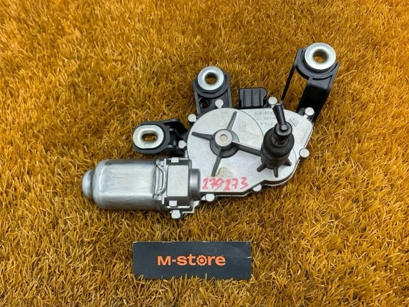 Мотор стеклоочистителя Audi Q3 2012 8U0955711A 8U CPSA, задний