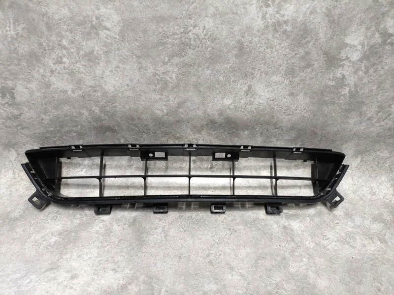 Решетка бампера передняя Honda Accord CL K24A3