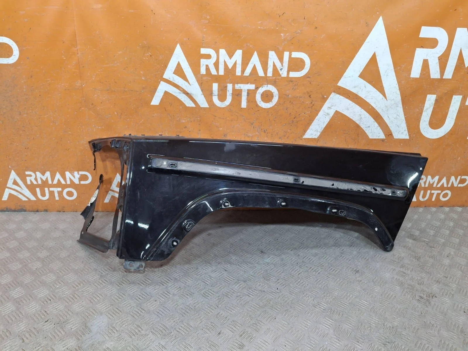 Крыло Mercedes G-Class 2018-нв W463