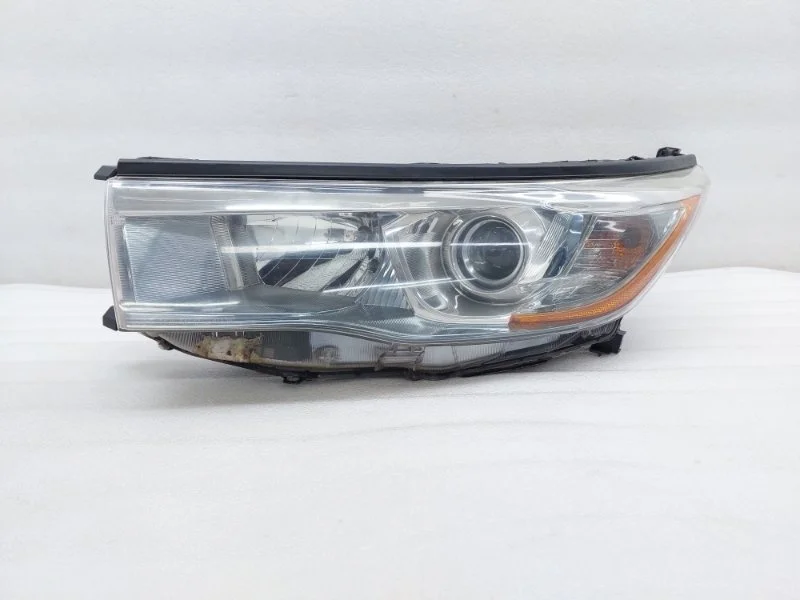 Фара Toyota Highlander 2014 XU50