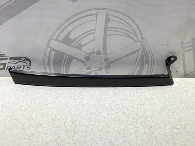 Накладка под фару правая Mercedes-benz Sprinter Classic W909