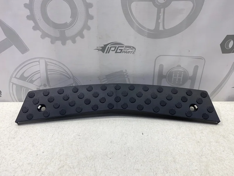 Накладка переднего бампера Mercedes-benz Sprinter W906