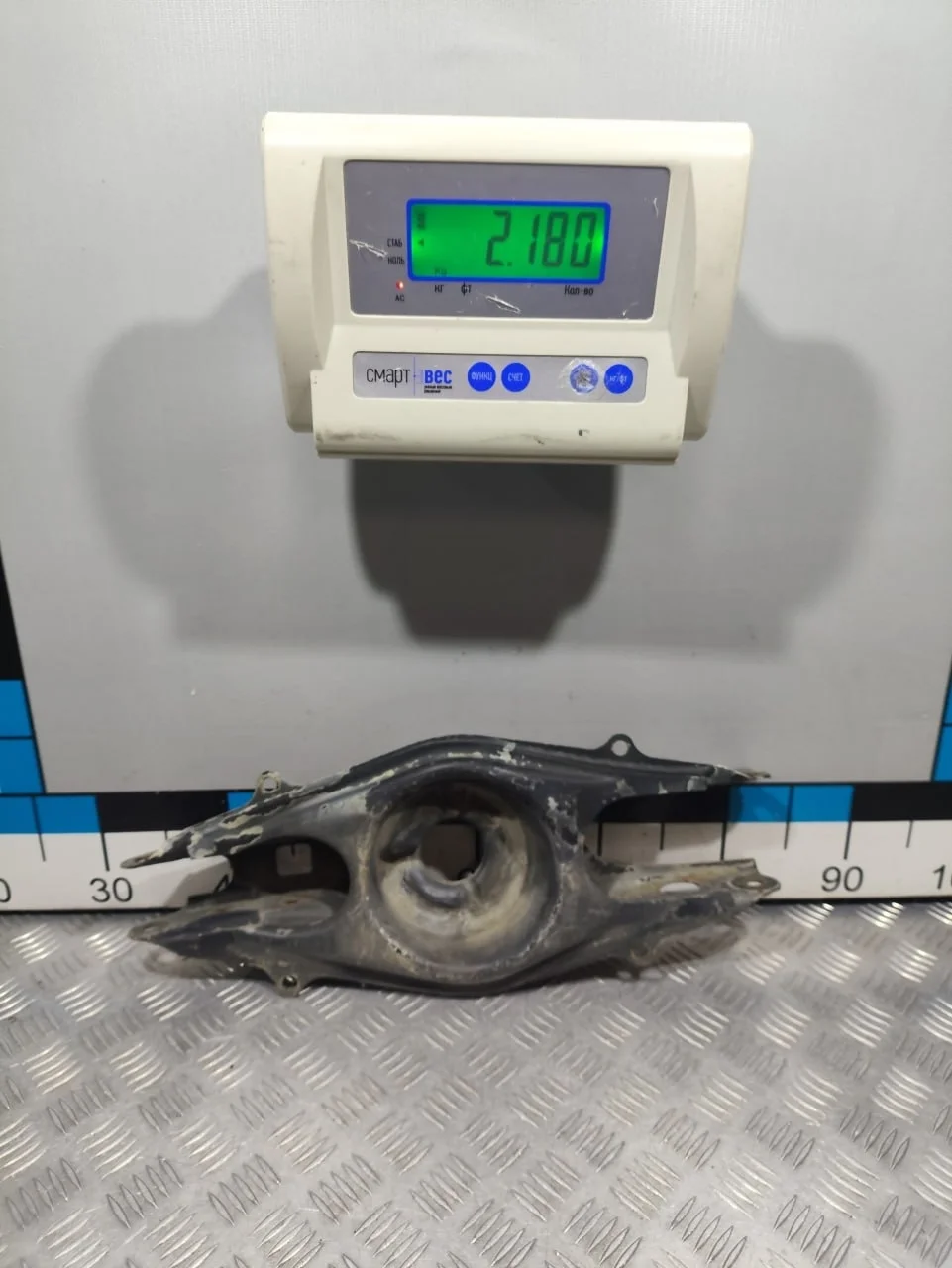 [Б/У] Рычаг задний нижний (лодочка) лев=прав [Код: 00665465 ]