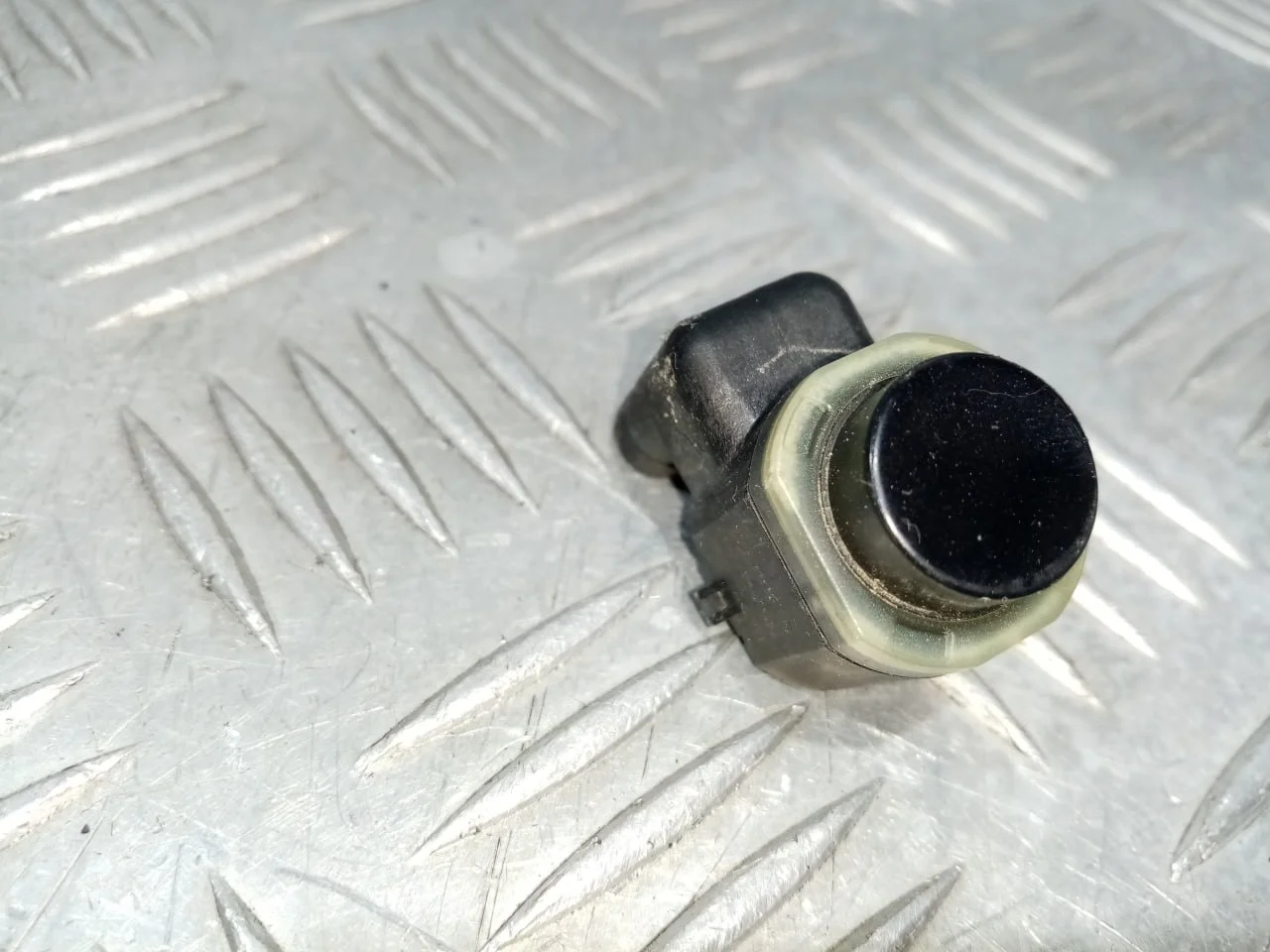 [Б/У] Датчик парковки [Код: 00664744 ]