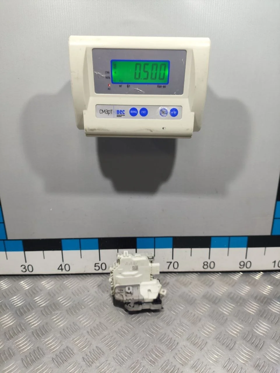 [Б/У] Замок двери передней правой [Код: 00664902 ]