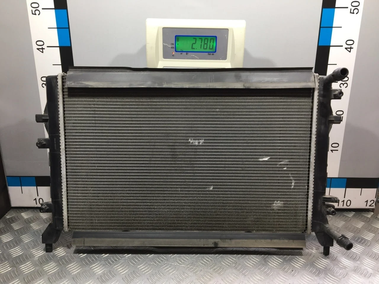 [Б/У] Радиатор дополнительный системы охлаждения [Код: 00660911 ]