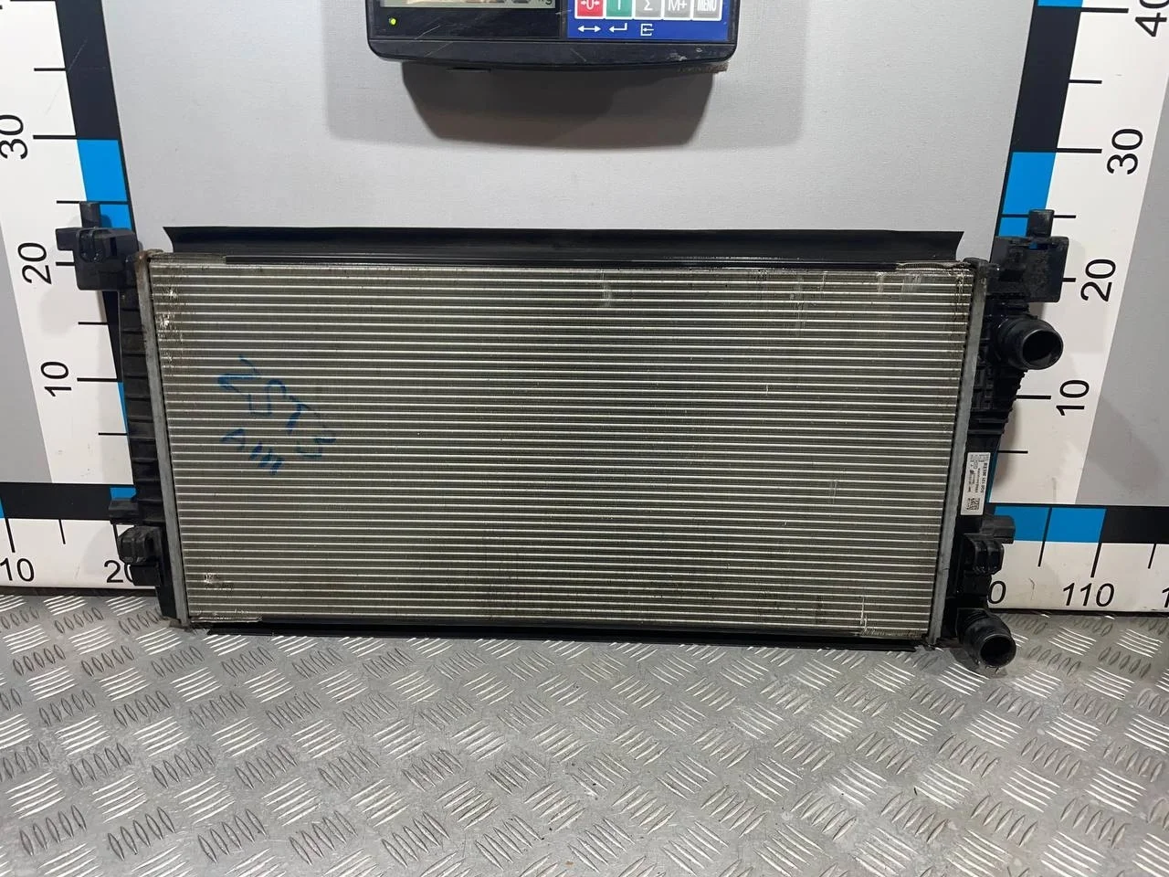 [Б/У] Радиатор основной - (Состояние: Отличное) [ХОРОШЕЕ] [Код: 00665560 ]