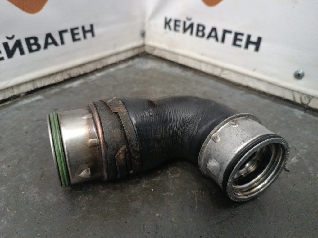 Патрубок интеркулера Volkswagen Golf 2006 5
