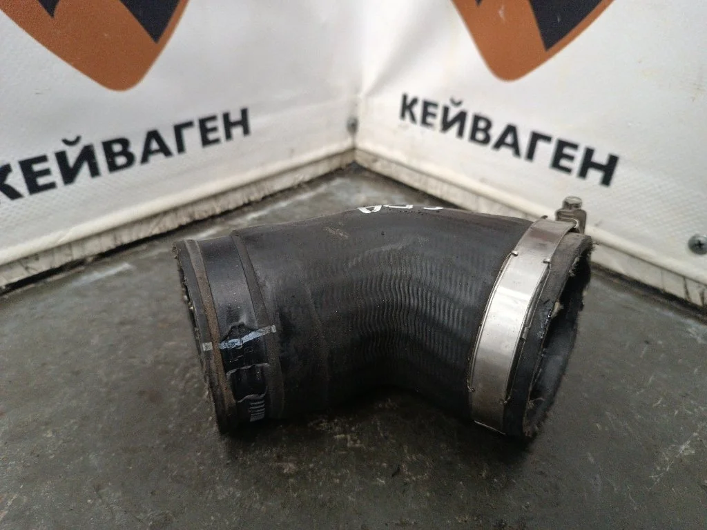 Патрубок интеркулера Volkswagen Passat CC 2012 B6