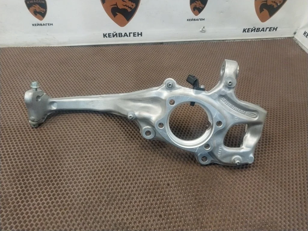 Кулак поворотный Audi A6 2014 4G