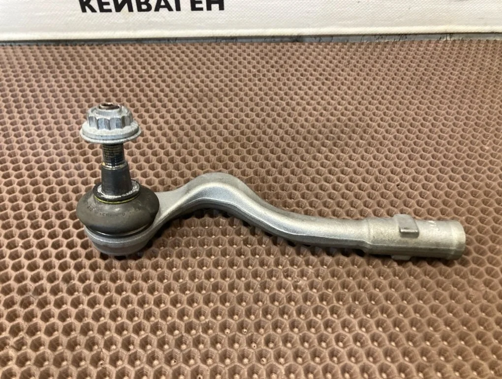 Рулевой наконечник Audi SQ5 2016 8R