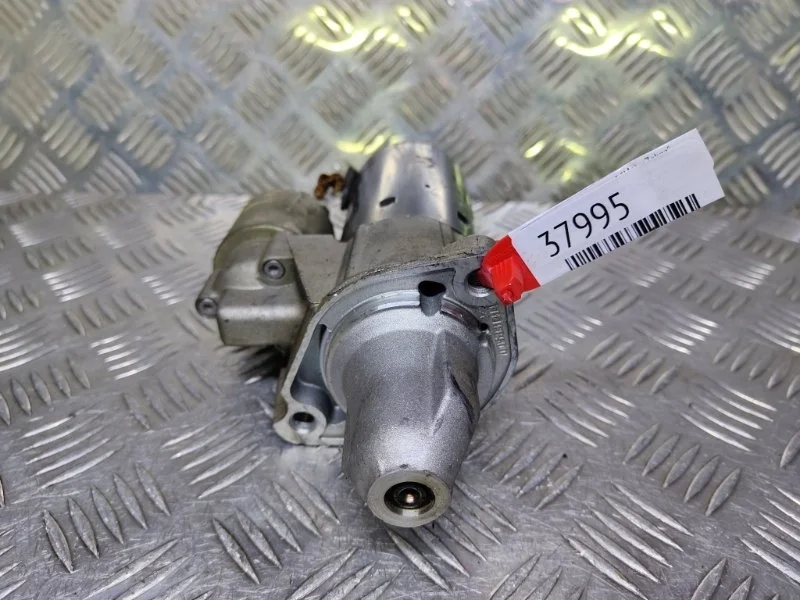 Стартер Mercedes-Benz