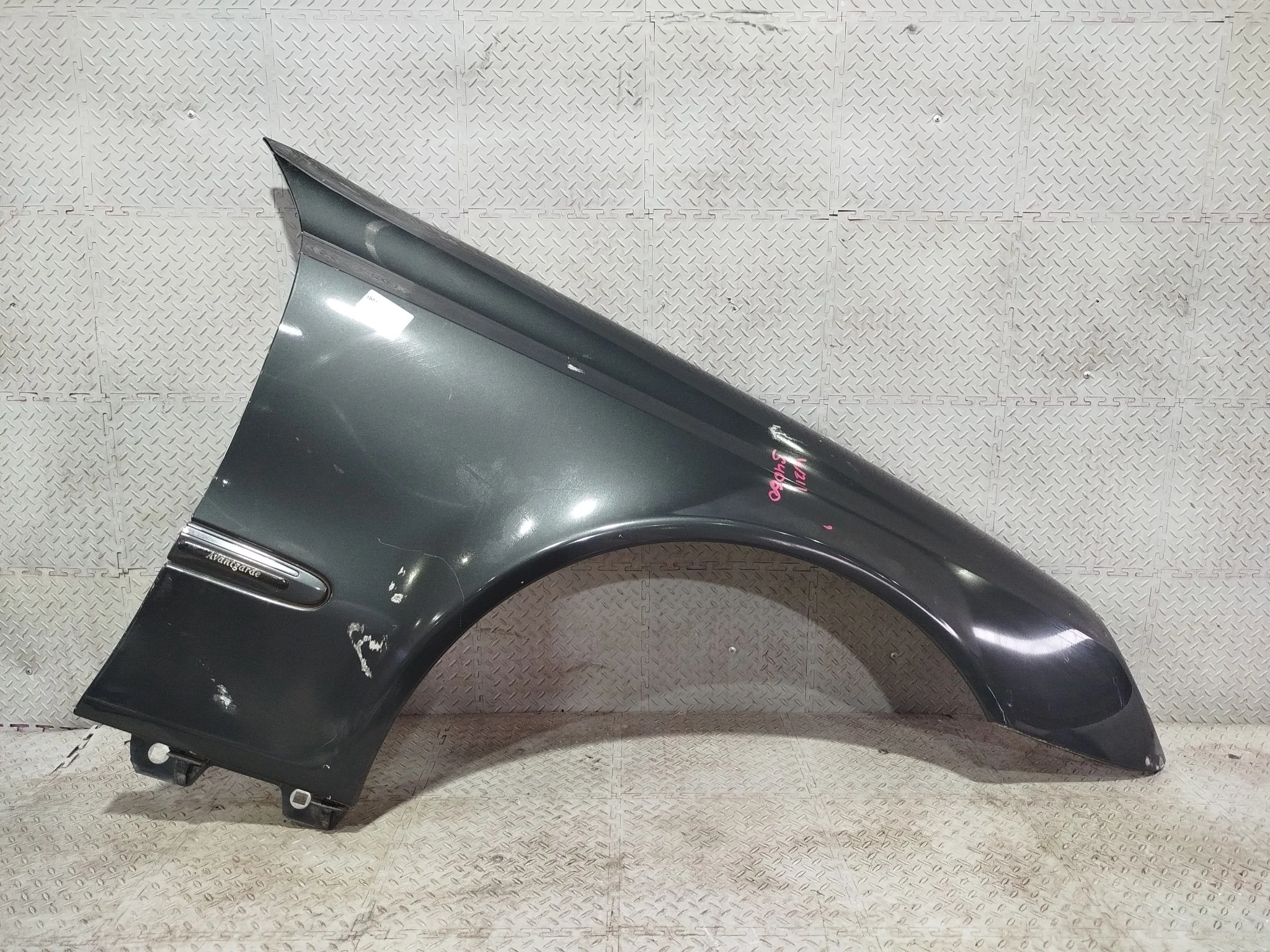 КРЫЛО MERCEDES-BENZ E-CLASS S211 W211 A2118801418 ПЕРЕДНЕЕ ПРАВОЕ темно-серый, 753U S4060