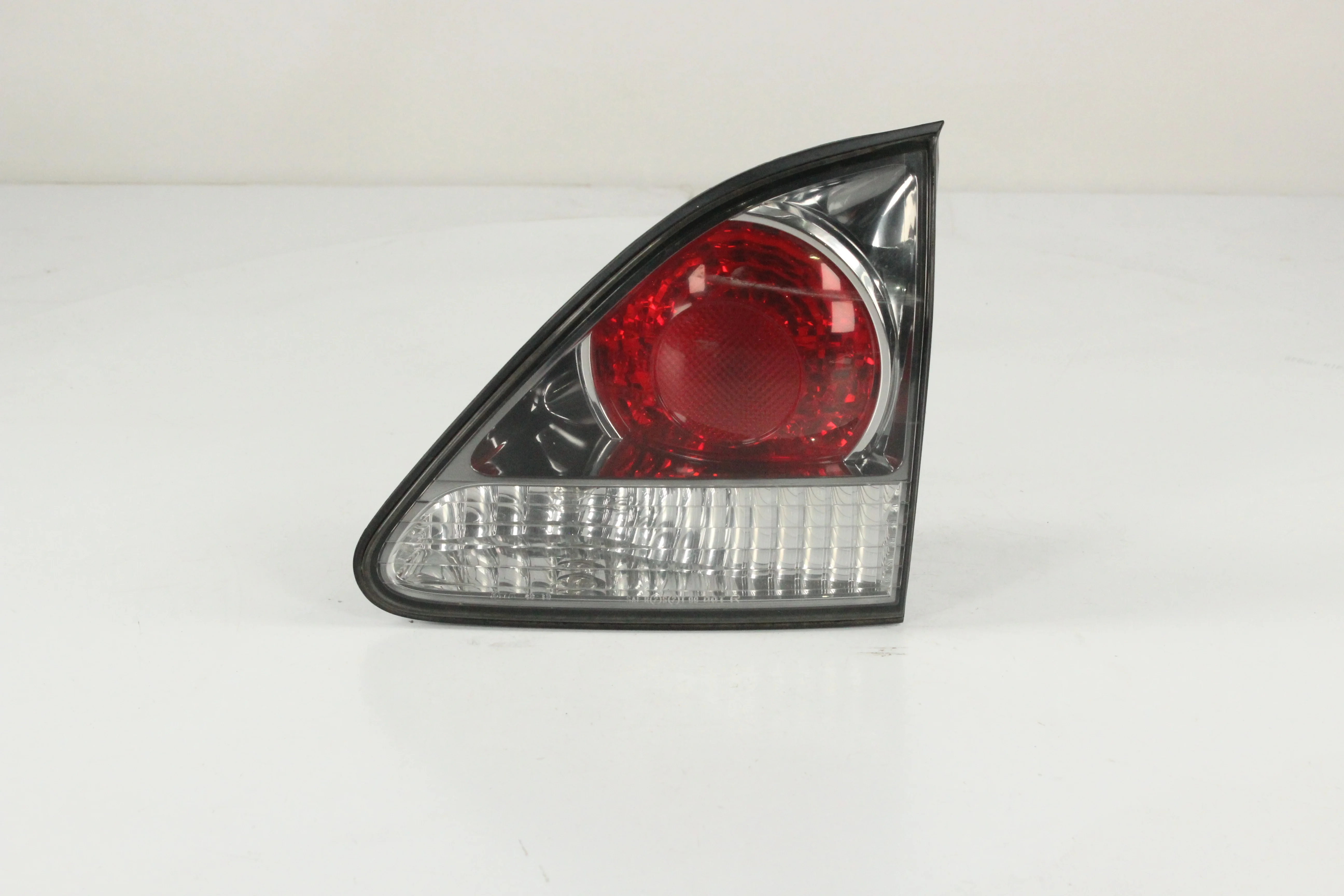 ФАЛЬШПАНЕЛЬ TOYOTA LEXUS ПРАВО 8158048030 NE259Z