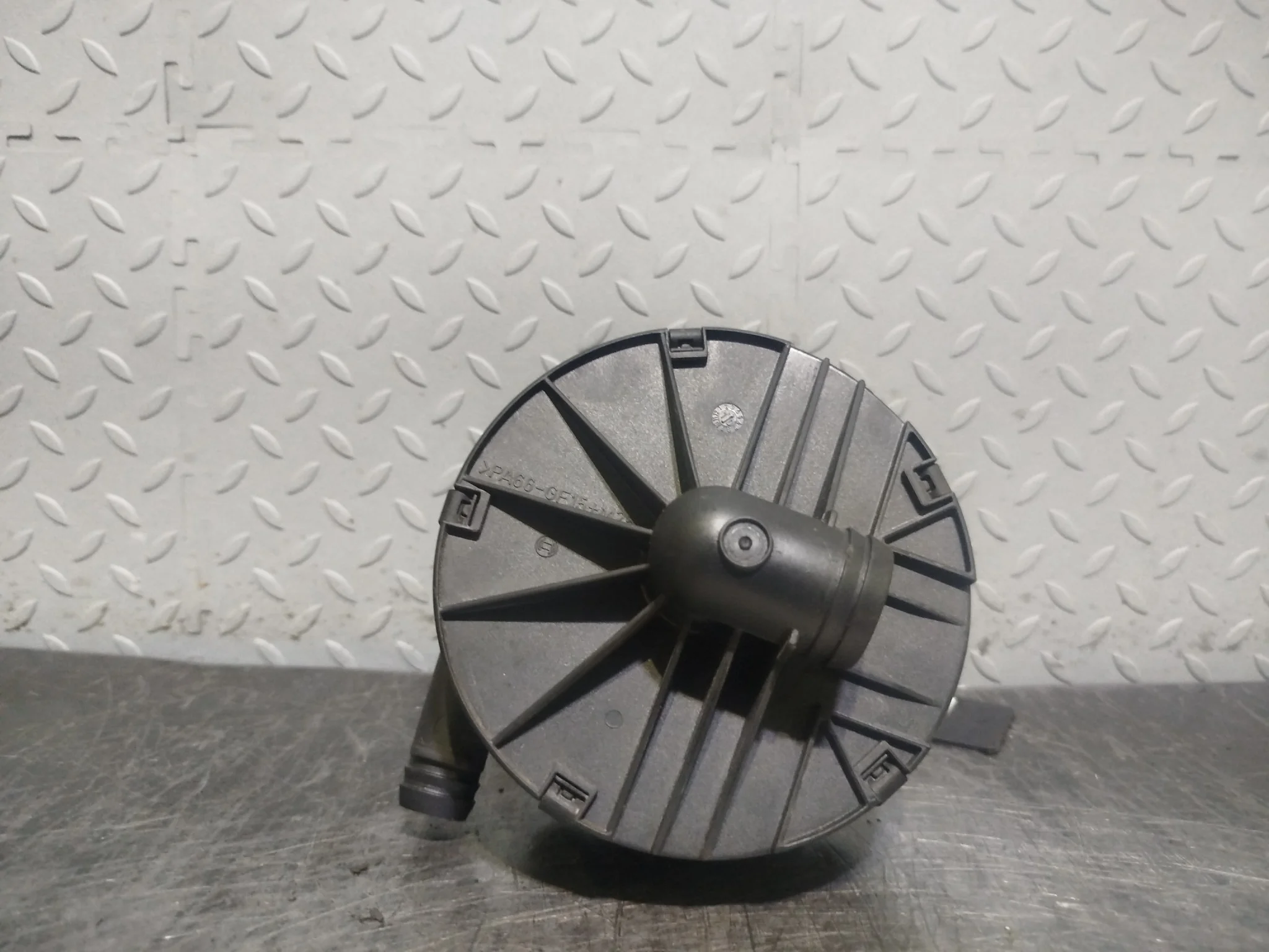 НАСОС ВОЗДУШНЫЙ MERCEDES-BENZ A0001406785