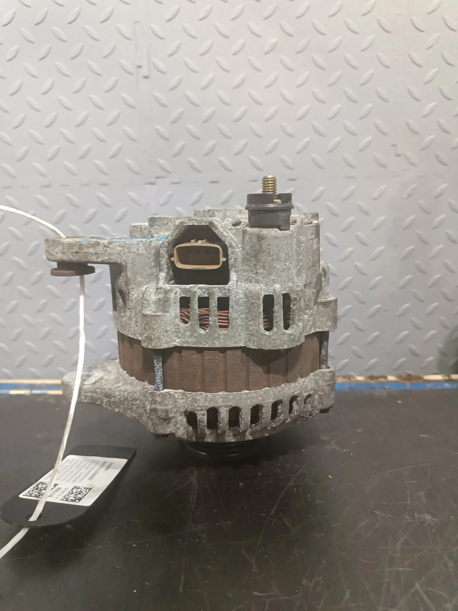 ГЕНЕРАТОР MITSUBISHI MD358421 S4084Z