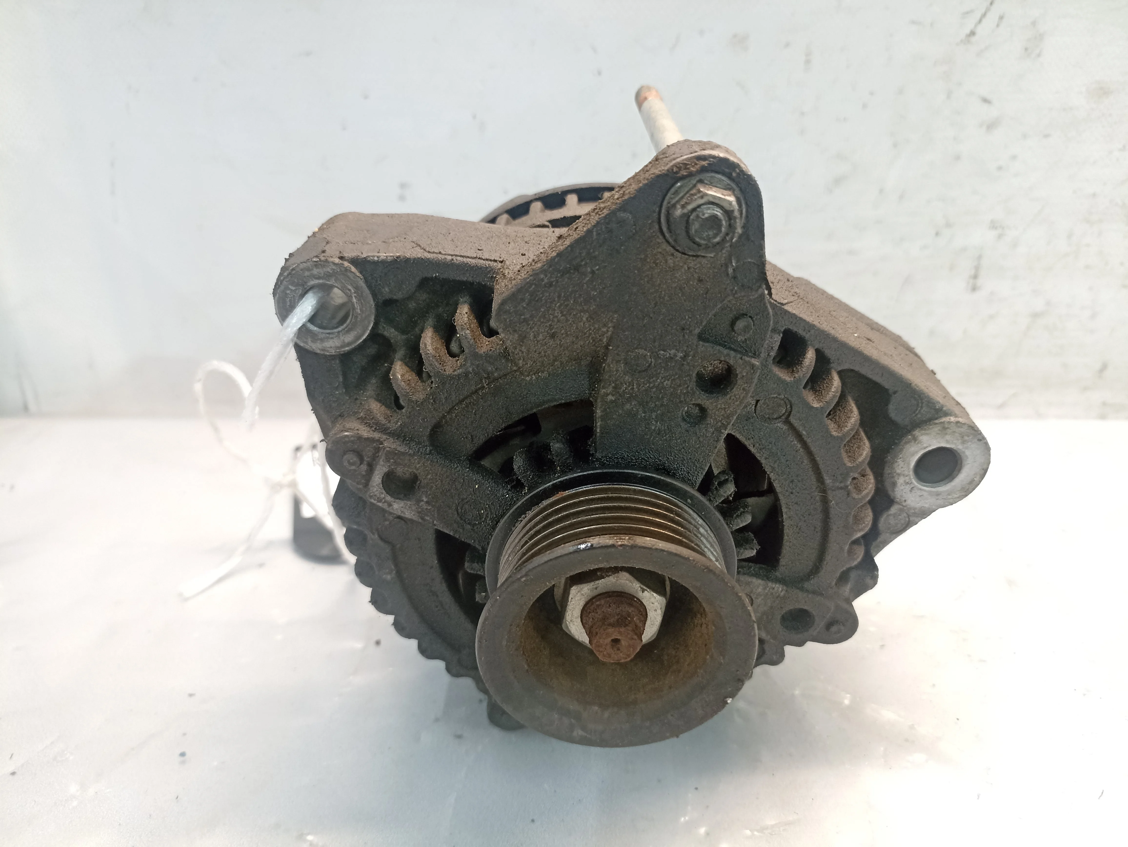 ГЕНЕРАТОР TOYOTA LEXUS 2UZ-FE 3UZ-FE ... LS430 LX470 SEQUOIA TUNDRA ... UZS186 UZS187 UZS190 UZS207 2706050370 4 КОНТАКТА КВАДРАТНАЯ ФИШКА 130A TA834Z