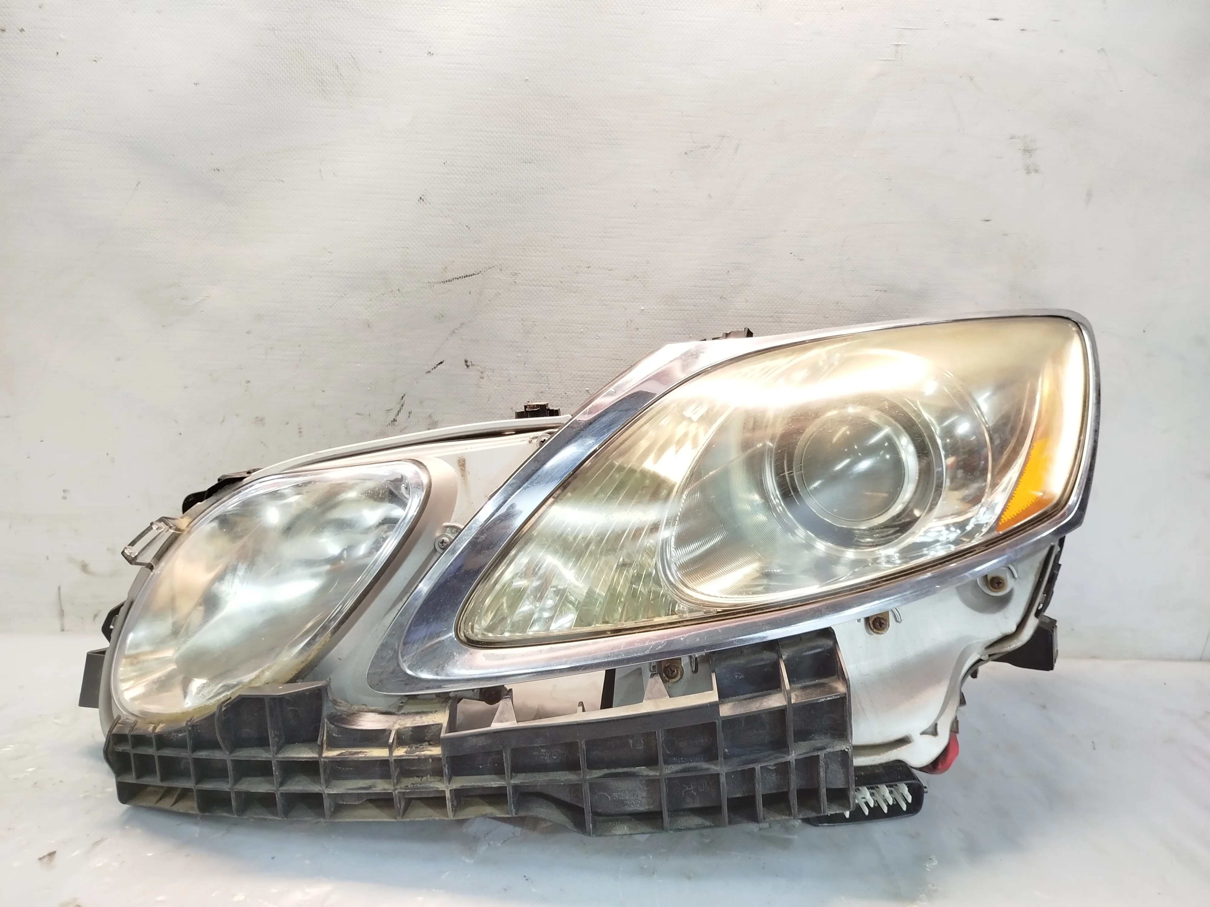 ФАРА LEXUS GS300 GS350 GS430 GS450H GS460 GRS190 GRS191 GRS196 GWS191 URS190 UZS190 30321 XENON КОРРЕКТОР ФАР ЛЕВАЯ 8118530B41 S3913Z