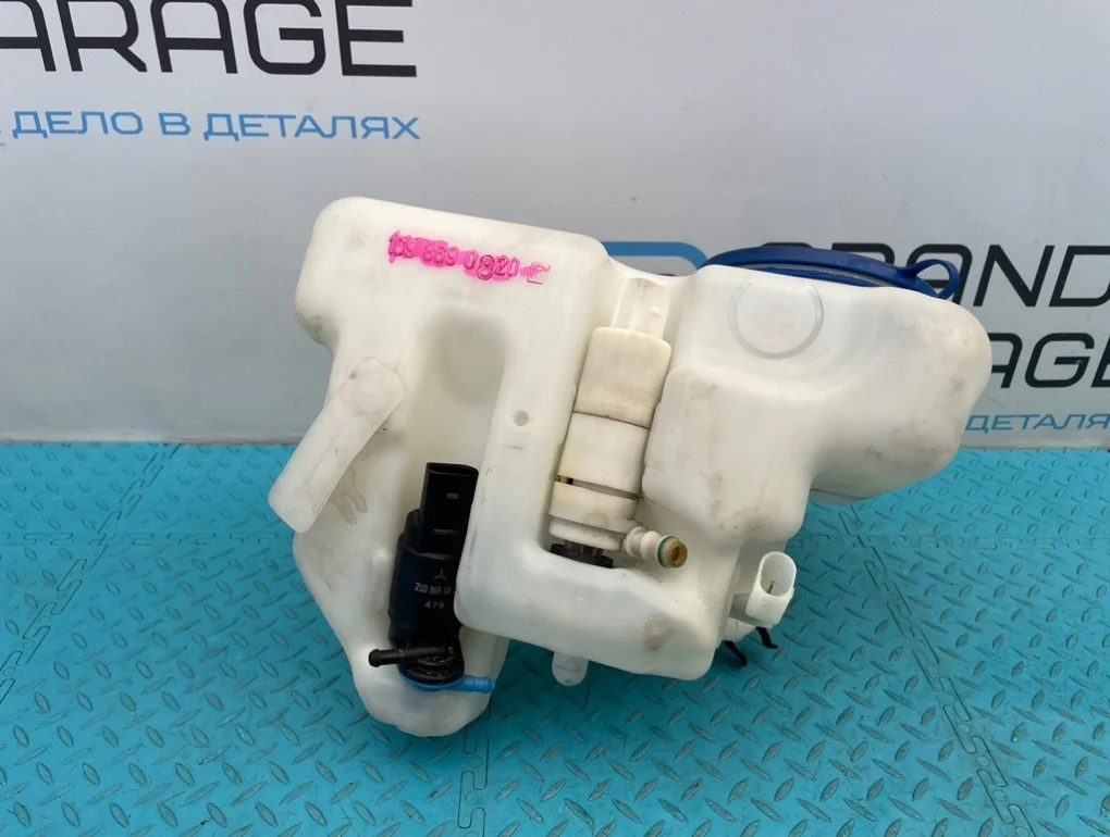 Бачок омывателя Mercedes-Benz A-Class 2010 A1698690820 W169 266.940 1.7