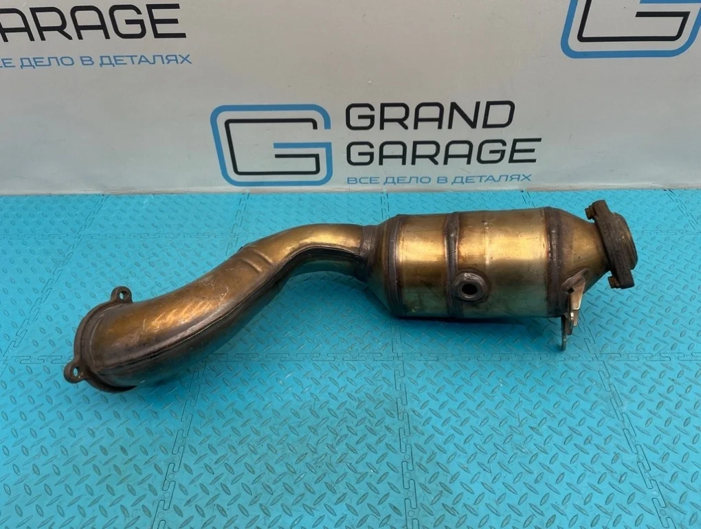 Катализатор Mercedes-Benz C-Class 2011 A2711401308 W204 271.860 1.8