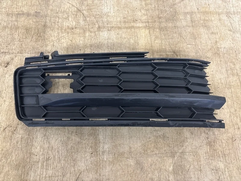 РЕШЕТКА БАМПЕРА Skoda Kodiaq 2016 2017 2018 2019 2020 2021 565807367 NS7, передняя левая