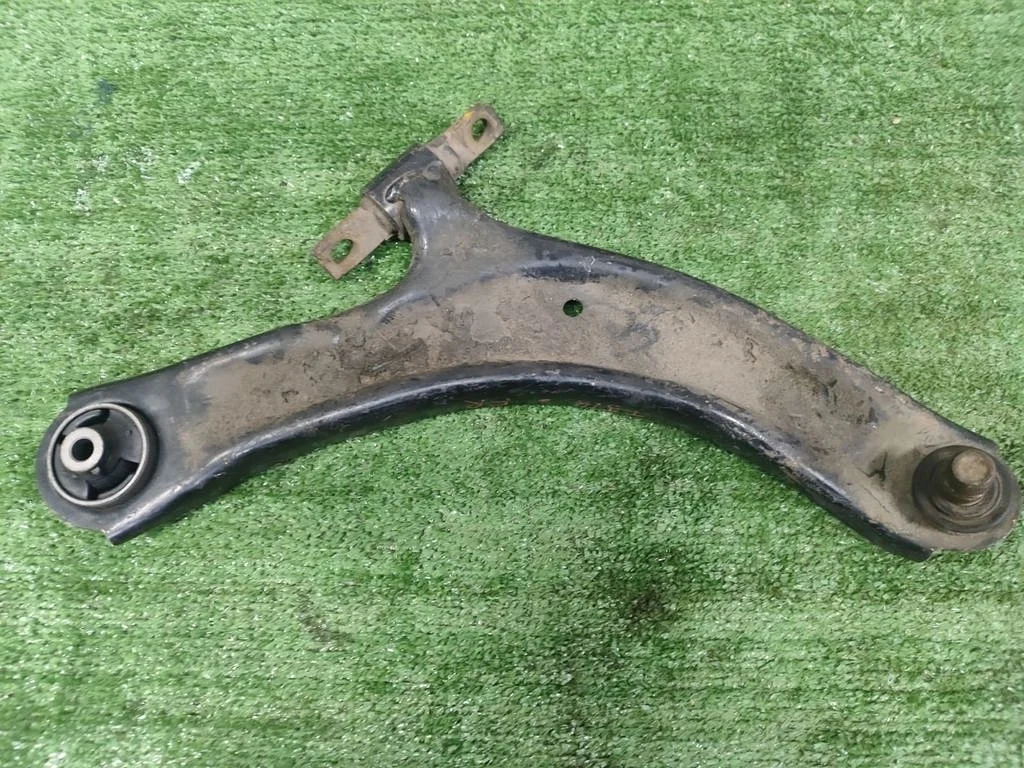 Б.у. рычаг NISSAN X-TRAIL T31 NISSAN X-TRAIL T31