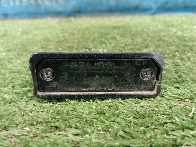 Фонарь подсветки номера Volkswagen Passat B6