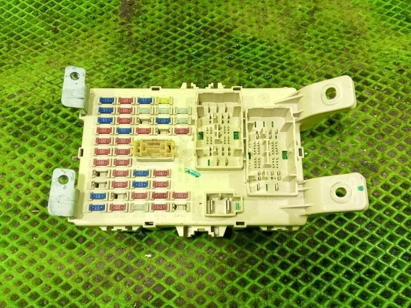 Блок предохранителей салона Kia Rio 3 2014 919524Y580 СЕДАН G4FC